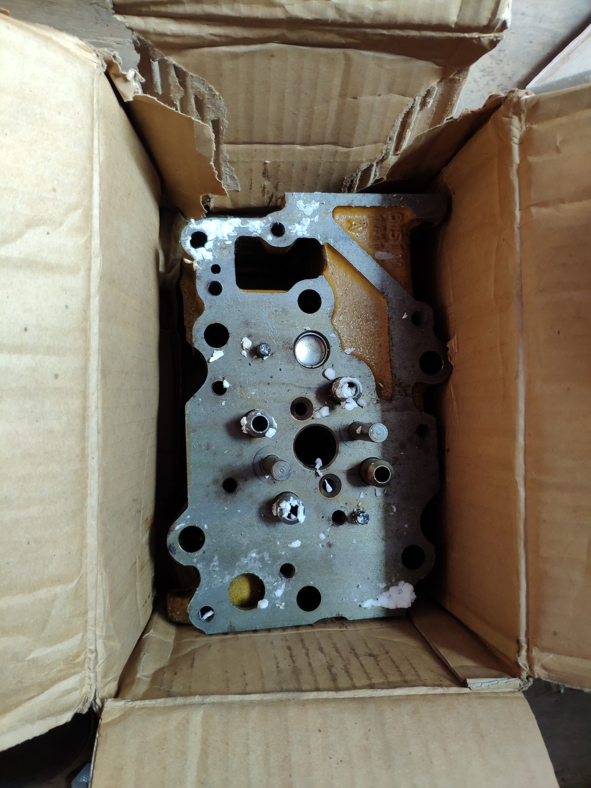 Komatsu CYLINDER HEAD ASSY (6151-11-1101) | | AP Rentals